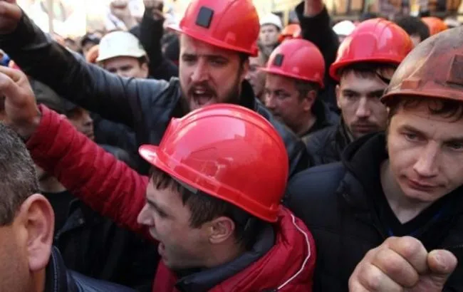 300 волинських гірників відправилися блокувати Ягодинську митницю