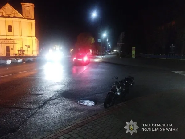 У Володимирі студентка на мотоциклі влетіла в чоловіка – обоє у лікарні