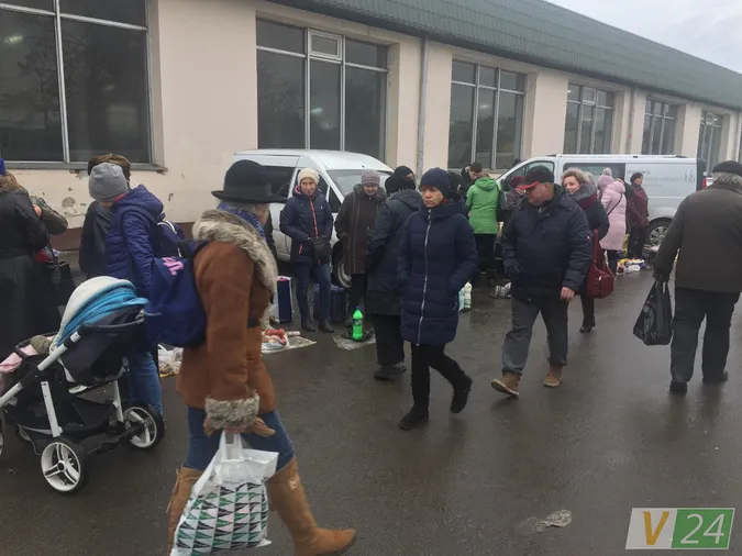 Ні пройти, ні проїхати: лучани про торгівлю на Старому ринку