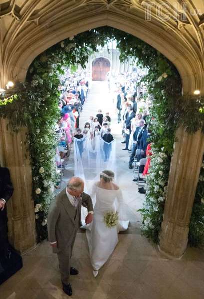 Милий момент: фото з весілля Меган і Гаррі, яке зворушило публіку