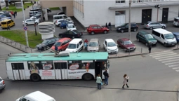 У центрі Луцька поламався тролейбус (фото)