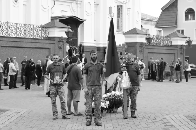У Луцьку попрощалися із загиблим на Запоріжжі Олександром Шевчуком (фото)