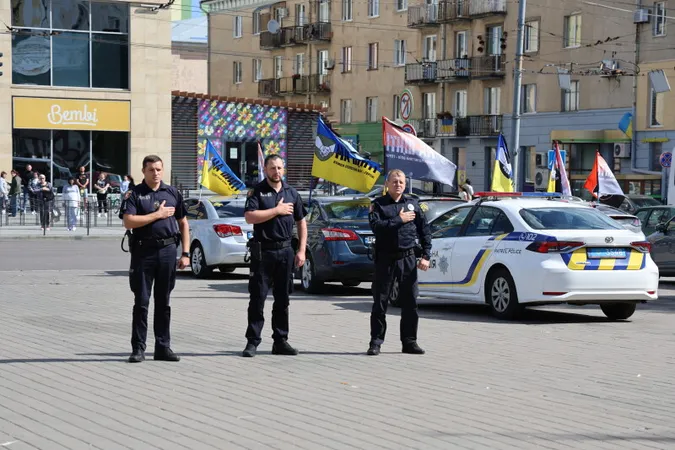 Луцьк навколішки попрощався з воїном Анатолієм Гончаревичем