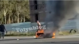 Горів мотоцикл: у серйозній ДТП у Ковелі травмувались люди (відео)