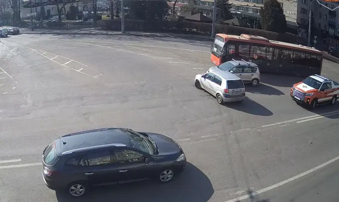 У Луцьку на Ковельській – аварія (відео)