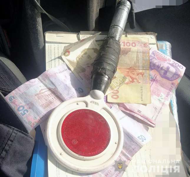 На Волині п'яний мотоцикліст хотів «відкупитися» за 800 гривень (фото)