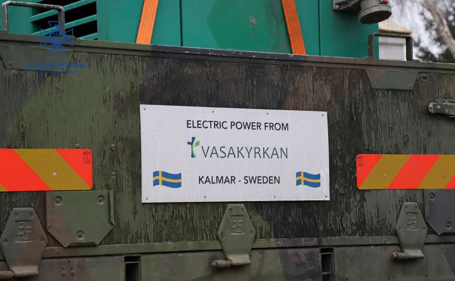 Швеція передала Волині спеціалізовану вантажівку із генератором (фото)