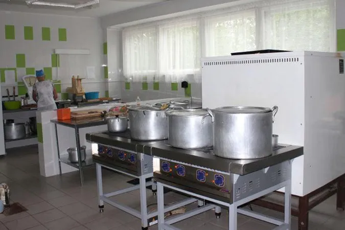 Уряд виділив 400 мільйонів обладнання харчоблоків у школах