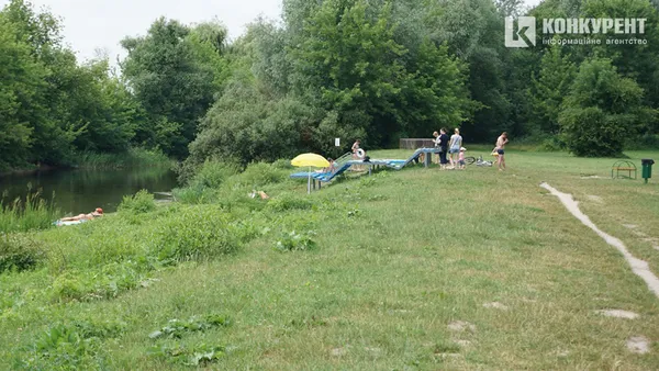 «Тонуть діти, а батьки п’ють пиво»: історії з центрального пляжу Луцька