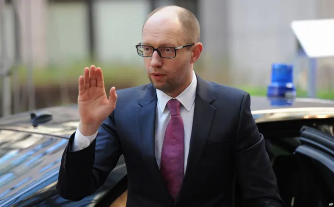 Яценюк пішов у відставку