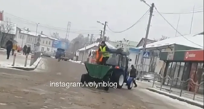 Волинські «нанотехнології»: як у Ківерцях долають ожеледицю (відео)
