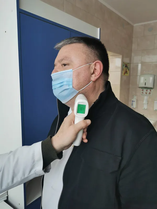Директор луцької поліклініки №1 Ігор Гнетньов вакцинувався проти COVID