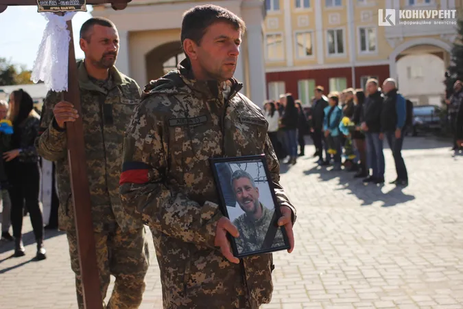 Був у всьому попереду: Луцьк попрощався із Мартензом (фото, відео)