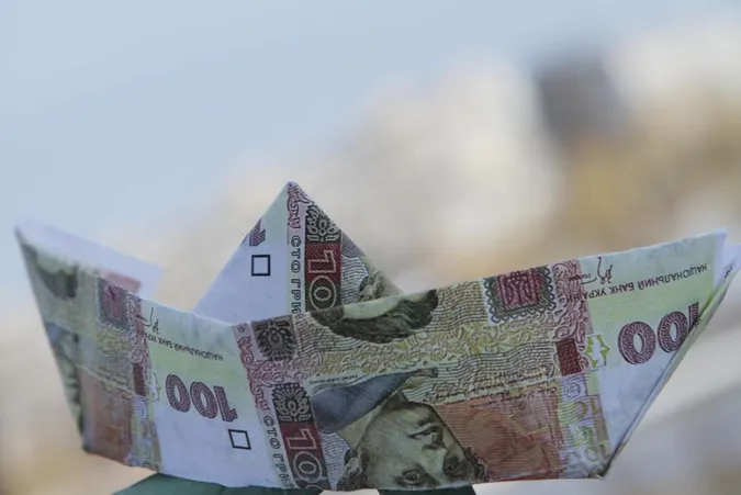 Нацбанк пояснив, чому падає гривня 