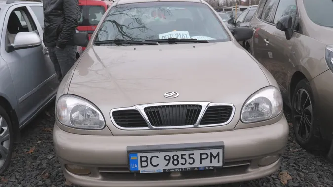Луцький автобазар: шукаємо найдешевше авто (відео)