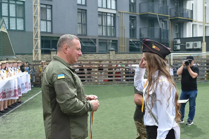 У Луцьку військовий ліцей випустив 330 юнаків та дівчат (фото)