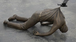 Мистецтво невагомості: скульптури, які кинули виклик законам фізики (фото)