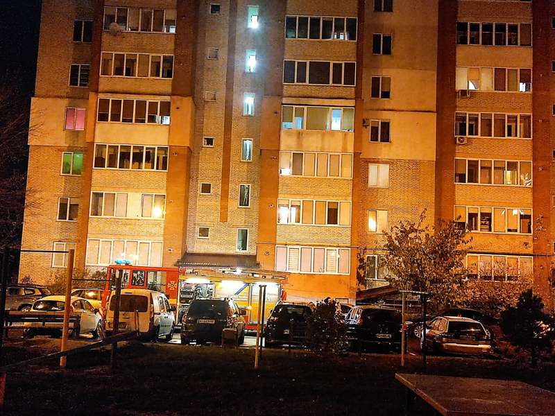 Горів балкон квартири: подробиці пожежі на Арцеулова (фото)