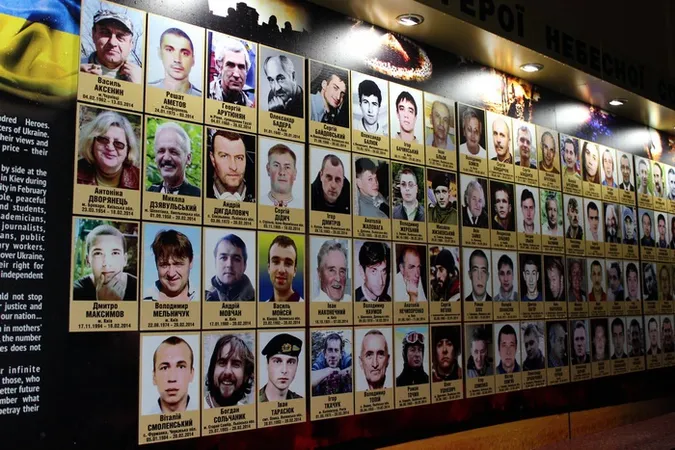 Замість стенду Героїв у Луцьку пропонують встановити барельєф