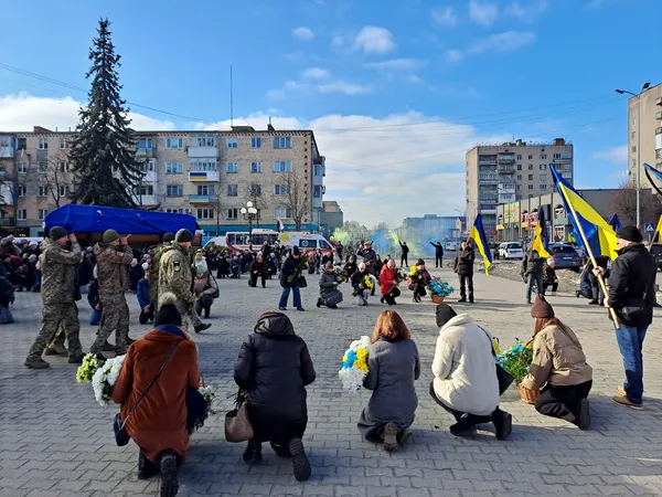 Мріяв показати доньці мирний Київ: у Ковелі поховали Героя Василя Оришкевича (фото)