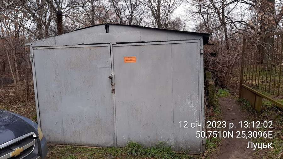 У Луцьку знесуть кілька гаражів та старі абонентські скриньки: назвали адреси (фото)
