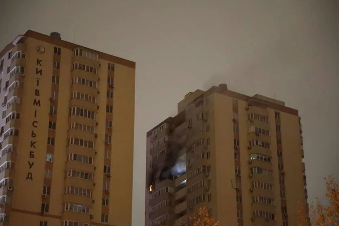 Внаслідок атаки БпЛА в Києві спалахнула багатоповерхівка – є жертви