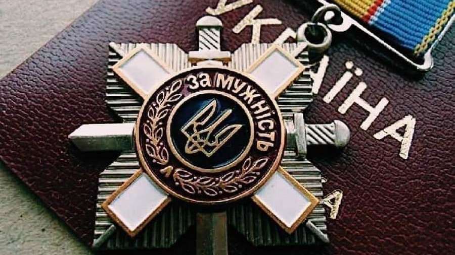 Президент відзначив військового медика з Луцька  орденом «За мужність»