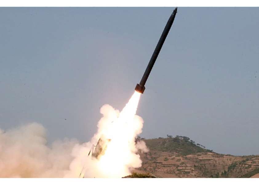 Північна Корея запустила навчальні стрільби ракет