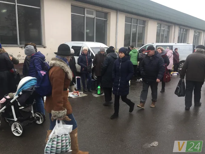 Ні пройти, ні проїхати: лучани про торгівлю на Старому ринку