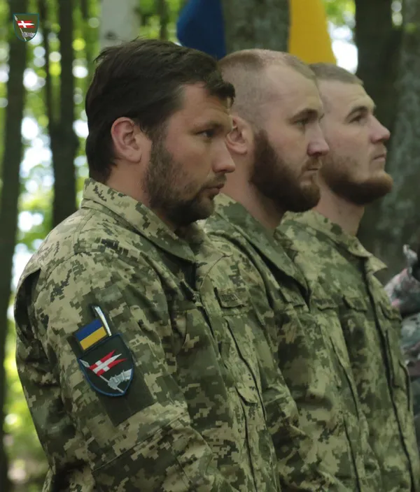 Командир 14 ОМБр вручав бійцям нагороди (фото)