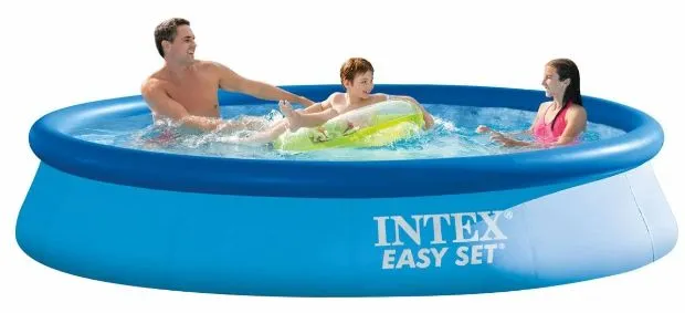 Ідеальне рішення для літнього відпочинку: як вибрати басейн Intex для дому та дачі