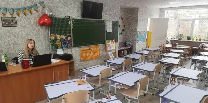 У Рівному всі школи переводять на «дистанційку»