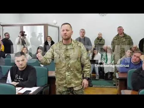 «Ганьба!»: військові скандували меру Поліщуку через недостатню допомогу армії