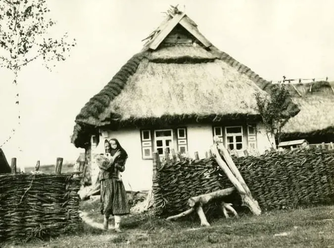 Якими були жителі села на Волині 100 років тому: фото американського архіву