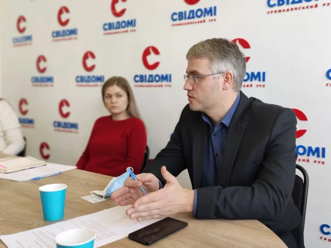 «Сподіватися, що 50% уже перехворіло – надто оптимістично», – лікар про Covid-19