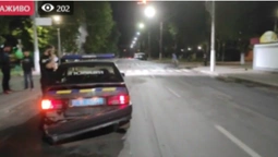 У Нововолинську легковик протаранив поліцейське авто і втік, але згубив номер (фото, відео)