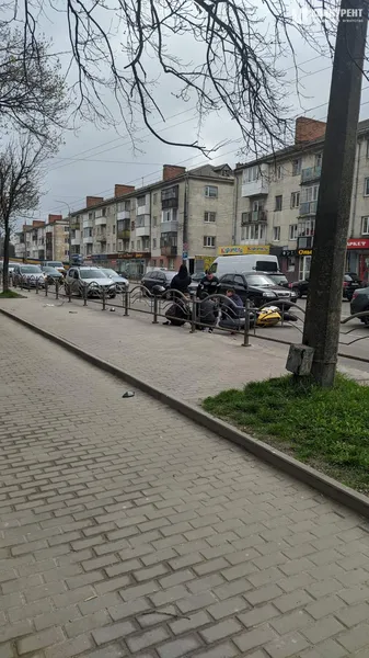 У Луцьку на Перемоги збили мотоцикліста (фото, оновлено)