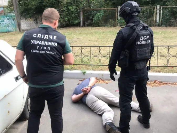 На Київщині чоловік намагався продати автомат