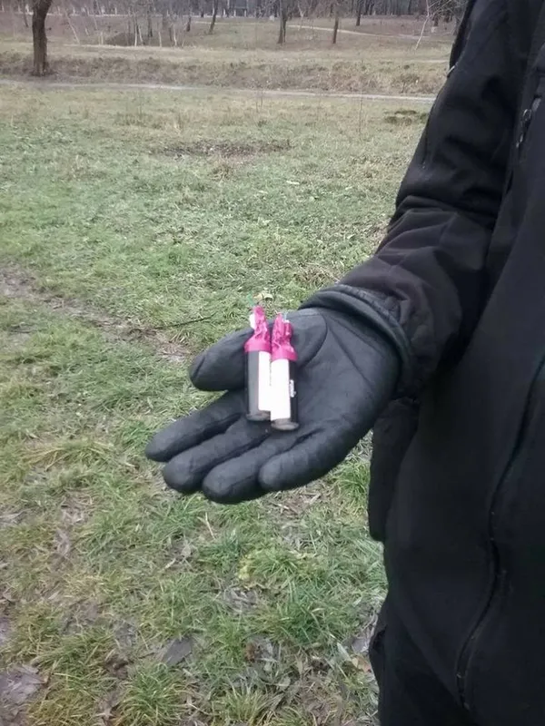 Луцькі муніципали насварили підлітків за петарди  (фото) 