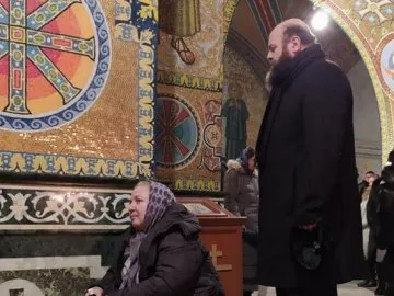 «Прийшов послухати колядки»: пояснили, що митрополит Михаїл робив у Почаївській лаврі
