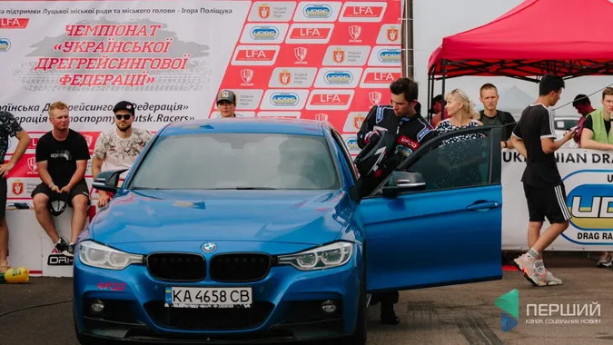 Драйв та адреналін: під Луцьком змагалися спортивні авто (фото)