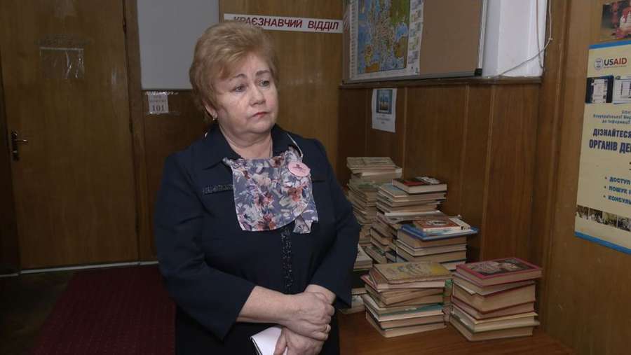 Волиняни здали на макулатуру дві тонни книг російською мовою (відео)