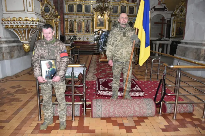 У Луцьку попрощалися з Героєм Антоном Єгоровим (фото)