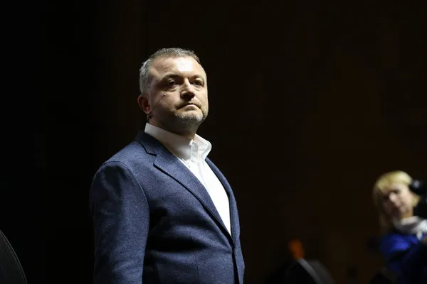 «Тимчасова влада використовує місто виключно для себе». Про що говорив Андрій Покровський у Луцьку