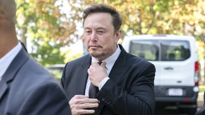 Маск зменшить час роботи на Трампа через падіння прибутків Tesla