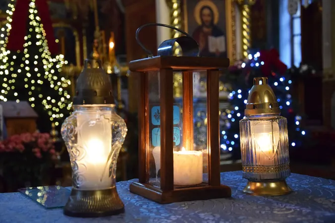 Луцькі пластуни передали прикордонникам Вифлеємський вогонь (фото)