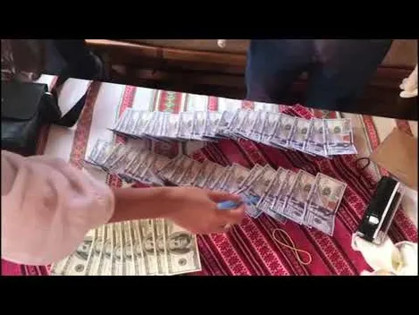 Як сільський голова на Волині хабар брав: показали відео
