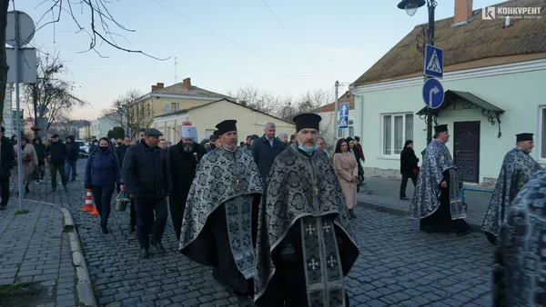 У Луцьку вшанували пам'ять жертв Голодомору (фото, відео)