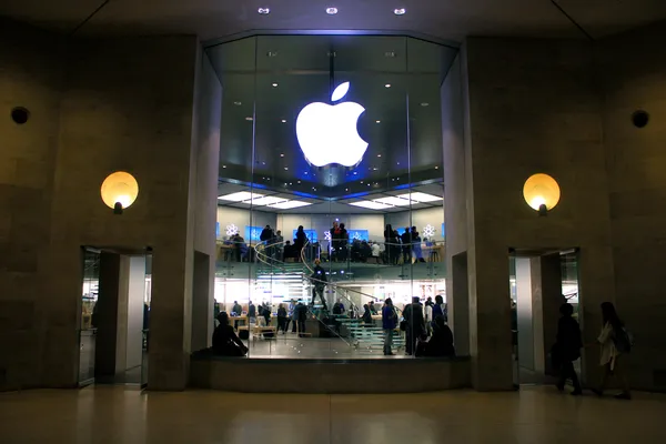 Стала відома дата старту продажів iPhone7 