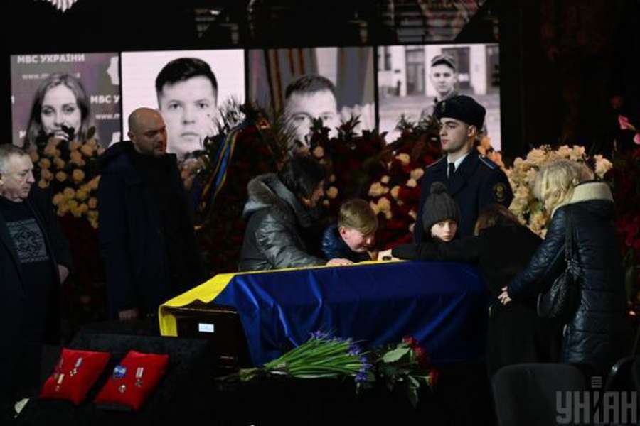 У Києві попрощалися із загиблими у автокатастрофі в Броварах (відео)
